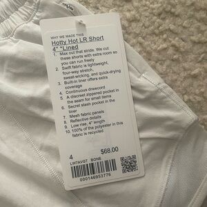 lululemon shorts
（New with tag）